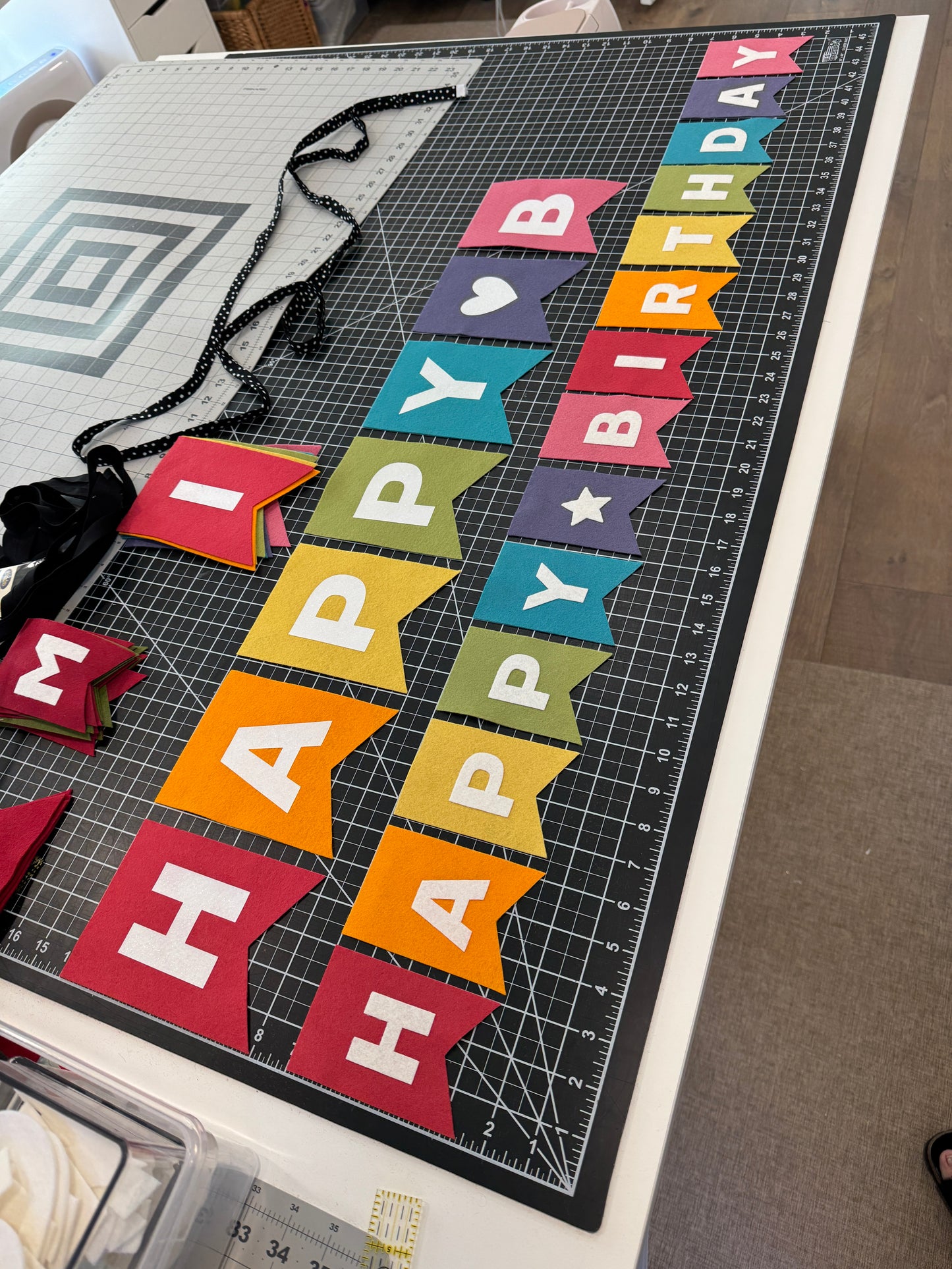 Felt Banner Happy Birthday Pastel 7.5 ft