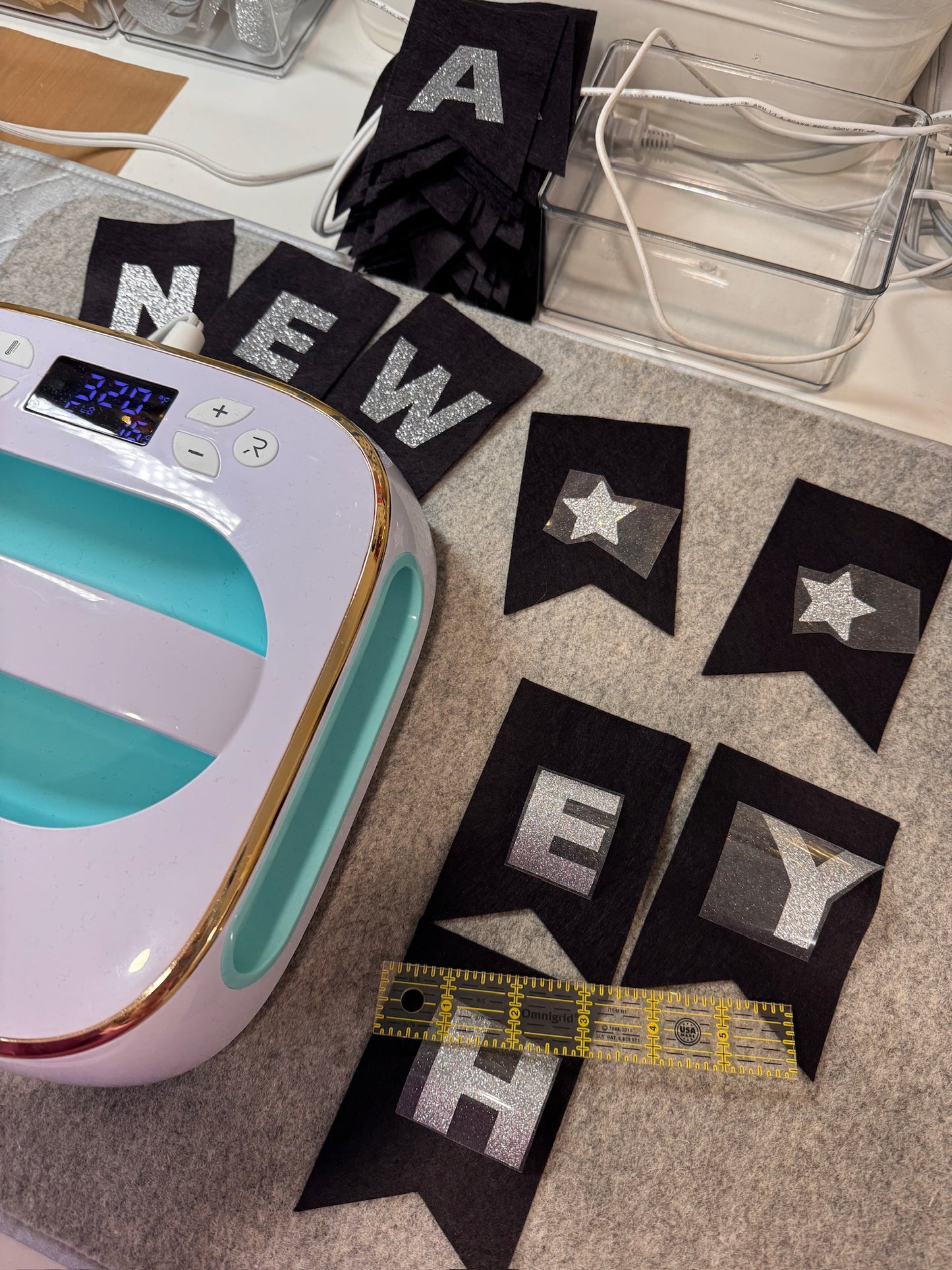 Felt Banner Happy New Year 7.5 ft